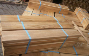 Kinh nghiệm chọn mua sàn gỗ Teak sử dụng ngoài trời